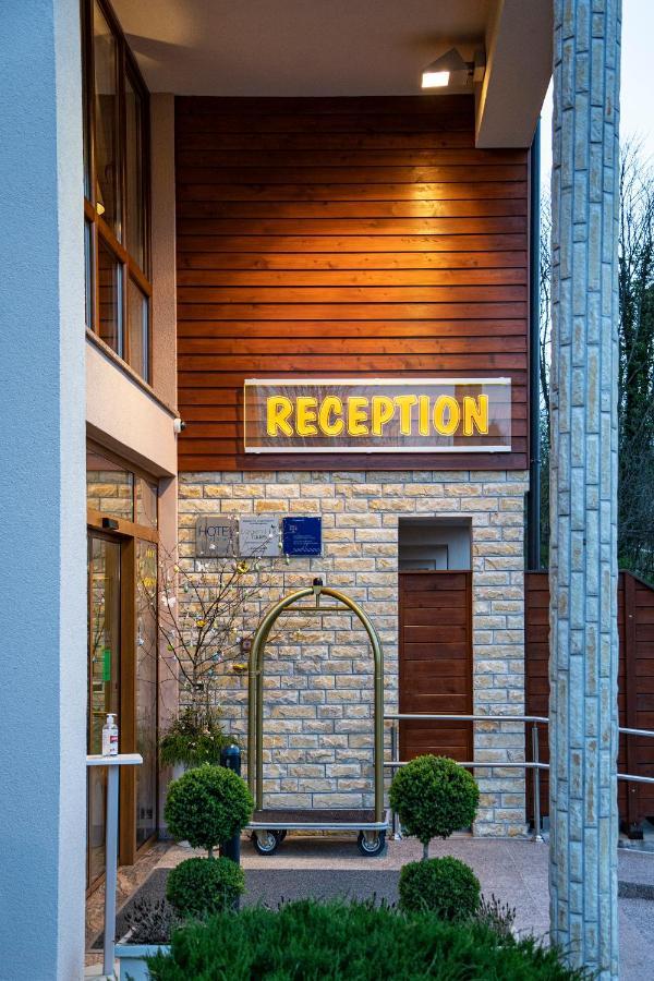 Hotel Degenija Selište Drežničko Zewnętrze zdjęcie