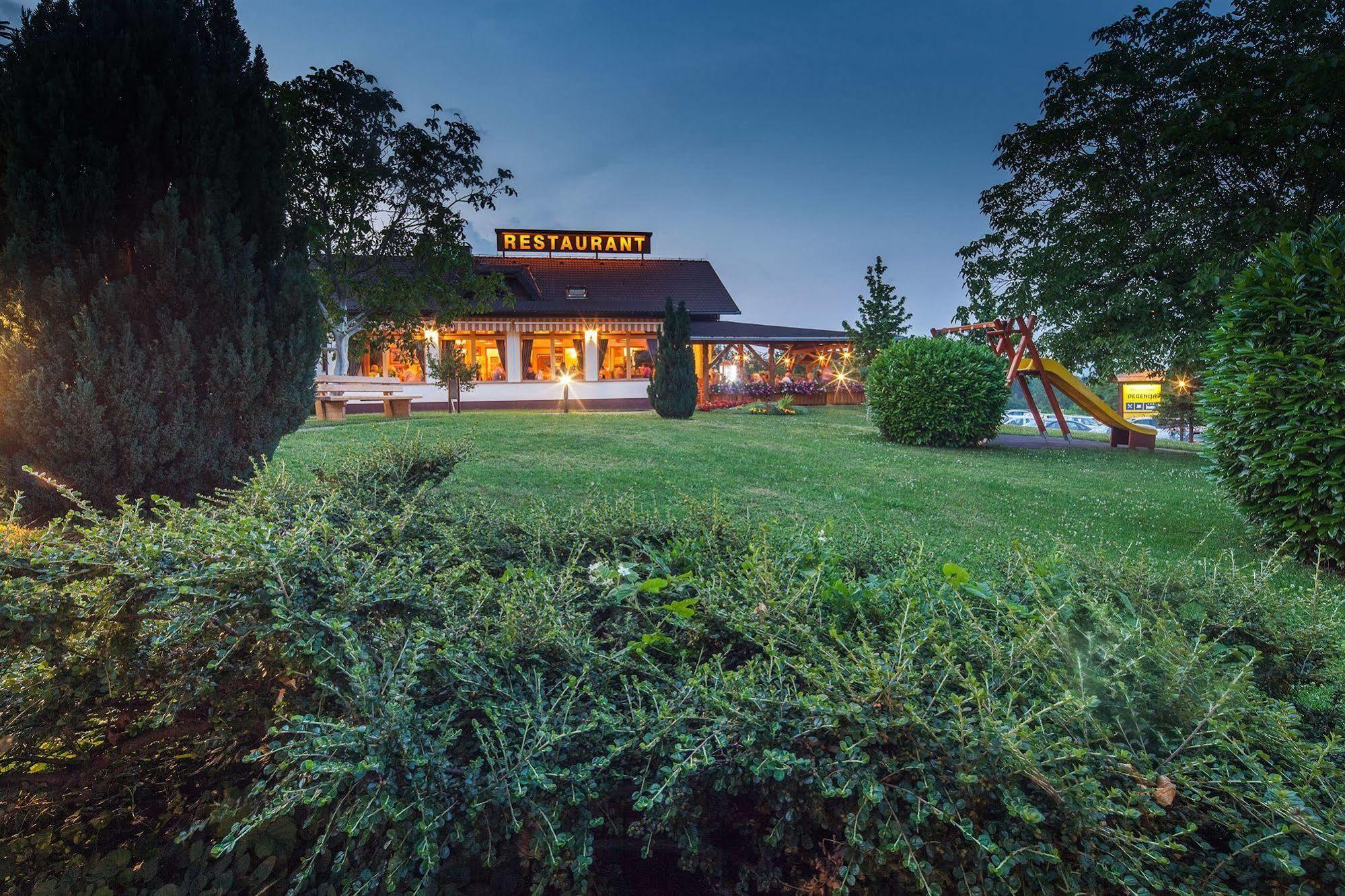 Hotel Degenija Selište Drežničko Zewnętrze zdjęcie